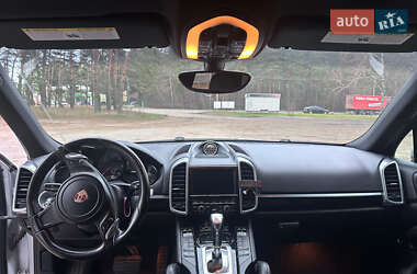 Внедорожник / Кроссовер Porsche Cayenne 2013 в 