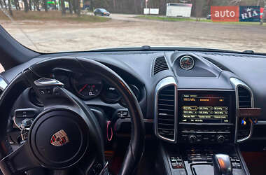Внедорожник / Кроссовер Porsche Cayenne 2013 в 