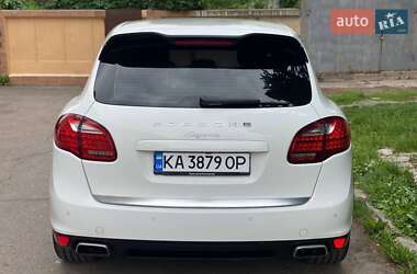 Внедорожник / Кроссовер Porsche Cayenne 2013 в 
