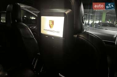 Позашляховик / Кросовер Porsche Cayenne 2015 в 