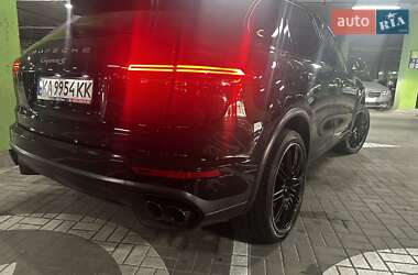 Позашляховик / Кросовер Porsche Cayenne 2015 в 