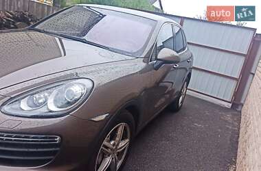 Внедорожник / Кроссовер Porsche Cayenne 2012 в 