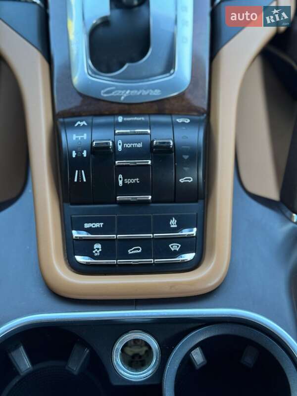 Внедорожник / Кроссовер Porsche Cayenne 2013 в Коростене