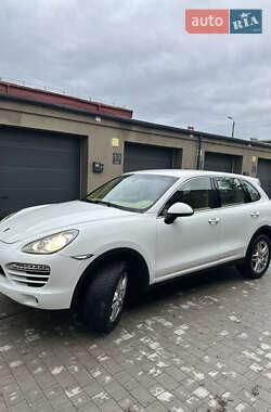 Внедорожник / Кроссовер Porsche Cayenne 2013 в 