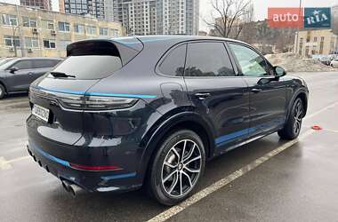 Внедорожник / Кроссовер Porsche Cayenne 2019 в 