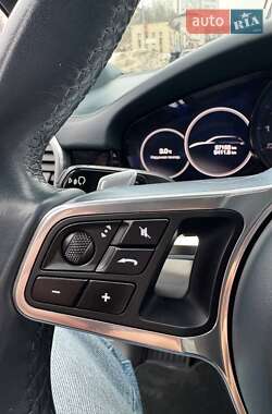 Внедорожник / Кроссовер Porsche Cayenne 2019 в 