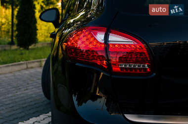 Позашляховик / Кросовер Porsche Cayenne 2012 в 