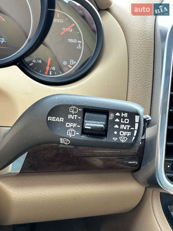 Внедорожник / Кроссовер Porsche Cayenne 2014 в Белогородке
