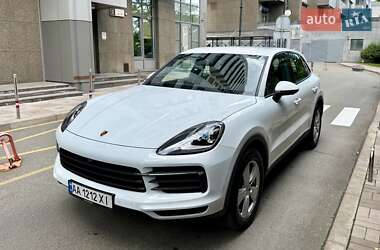 Внедорожник / Кроссовер Porsche Cayenne 2018 в Киеве