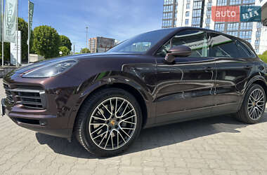 Внедорожник / Кроссовер Porsche Cayenne 2020 в 