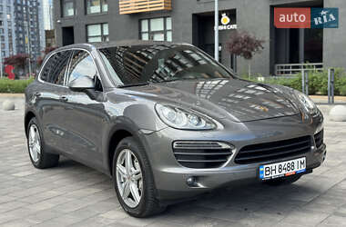 Внедорожник / Кроссовер Porsche Cayenne 2012 в Киеве