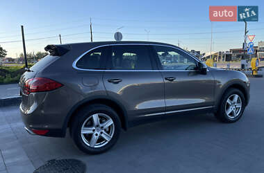 Позашляховик / Кросовер Porsche Cayenne 2014 в 