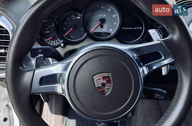 Внедорожник / Кроссовер Porsche Cayenne 2013 в 