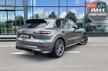 Внедорожник / Кроссовер Porsche Cayenne 2022 в 