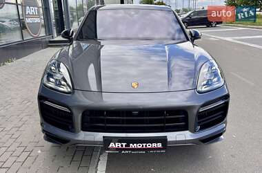 Внедорожник / Кроссовер Porsche Cayenne 2022 в 