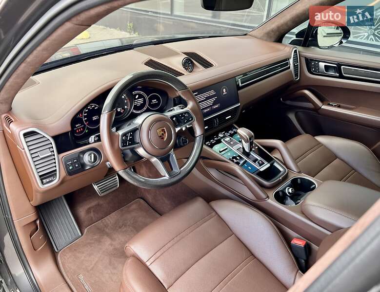 Внедорожник / Кроссовер Porsche Cayenne 2022 в Киеве
