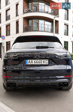 Внедорожник / Кроссовер Porsche Cayenne 2019 в 