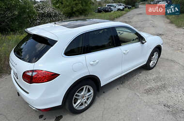 Внедорожник / Кроссовер Porsche Cayenne 2013 в 