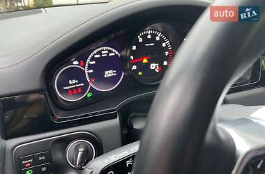 Внедорожник / Кроссовер Porsche Cayenne 2022 в 