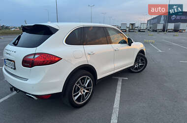Внедорожник / Кроссовер Porsche Cayenne 2011 в 