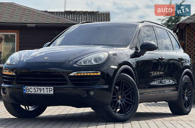 Porsche Cayenne 2012 Porsche Cayenne 2012