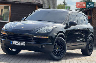 Внедорожник / Кроссовер Porsche Cayenne 2012 в 