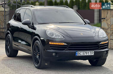 Внедорожник / Кроссовер Porsche Cayenne 2012 в 