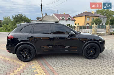 Внедорожник / Кроссовер Porsche Cayenne 2012 в 
