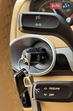 Внедорожник / Кроссовер Porsche Cayenne 2012 в 