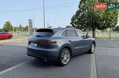 Внедорожник / Кроссовер Porsche Cayenne 2018 в 