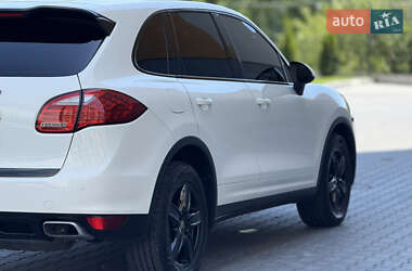 Внедорожник / Кроссовер Porsche Cayenne 2010 в 