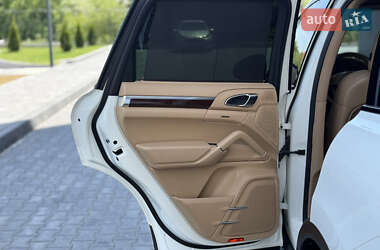 Внедорожник / Кроссовер Porsche Cayenne 2010 в 