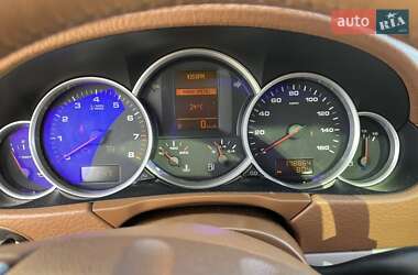 Внедорожник / Кроссовер Porsche Cayenne 2005 в 