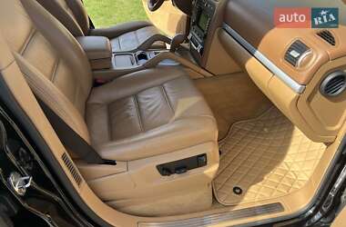 Внедорожник / Кроссовер Porsche Cayenne 2005 в 