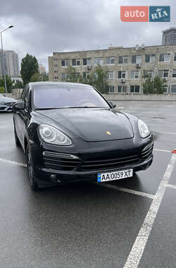 Porsche Cayenne 2012
