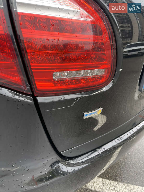 Позашляховик / Кросовер Porsche Cayenne 2012 в Києві