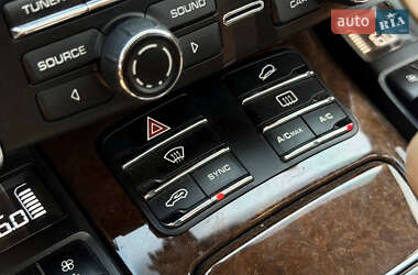 Внедорожник / Кроссовер Porsche Cayenne 2013 в 