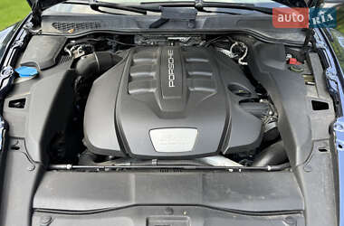 Внедорожник / Кроссовер Porsche Cayenne 2013 в 