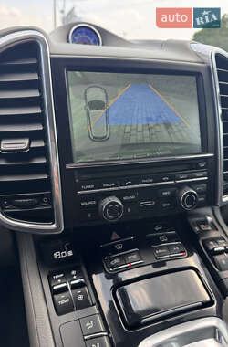Внедорожник / Кроссовер Porsche Cayenne 2013 в 