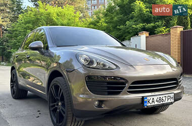 Внедорожник / Кроссовер Porsche Cayenne 2012 в Киеве