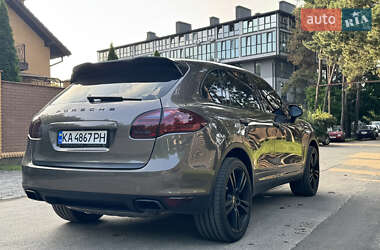 Внедорожник / Кроссовер Porsche Cayenne 2012 в 