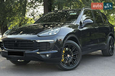 Внедорожник / Кроссовер Porsche Cayenne 2015 в Днепре