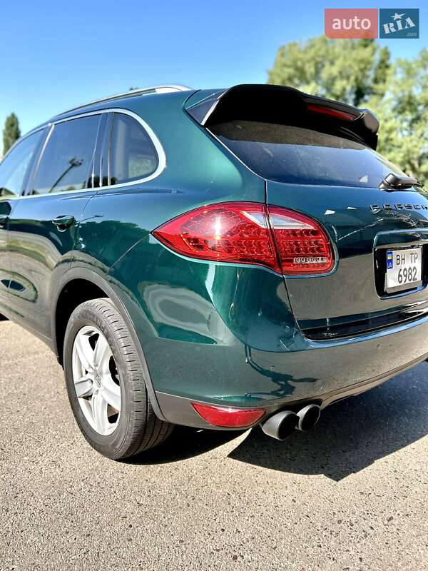 Внедорожник / Кроссовер Porsche Cayenne 2012 в Одессе фото 10 Внедорожник / Кроссовер Porsche Cayenne 2012 в Одессе