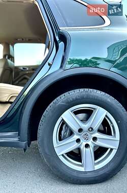 Внедорожник / Кроссовер Porsche Cayenne 2012 в 