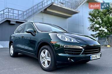 Внедорожник / Кроссовер Porsche Cayenne 2012 в 