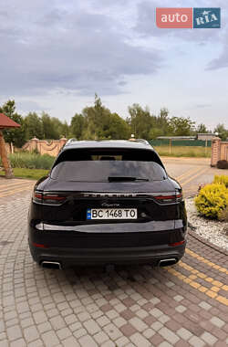 Внедорожник / Кроссовер Porsche Cayenne 2020 в 