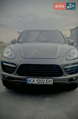 Внедорожник / Кроссовер Porsche Cayenne 2010 в Киеве