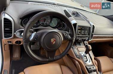 Внедорожник / Кроссовер Porsche Cayenne 2013 в 