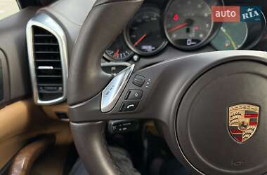 Внедорожник / Кроссовер Porsche Cayenne 2013 в 