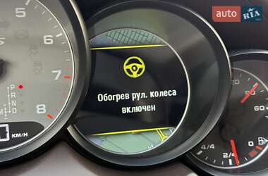 Внедорожник / Кроссовер Porsche Cayenne 2013 в 